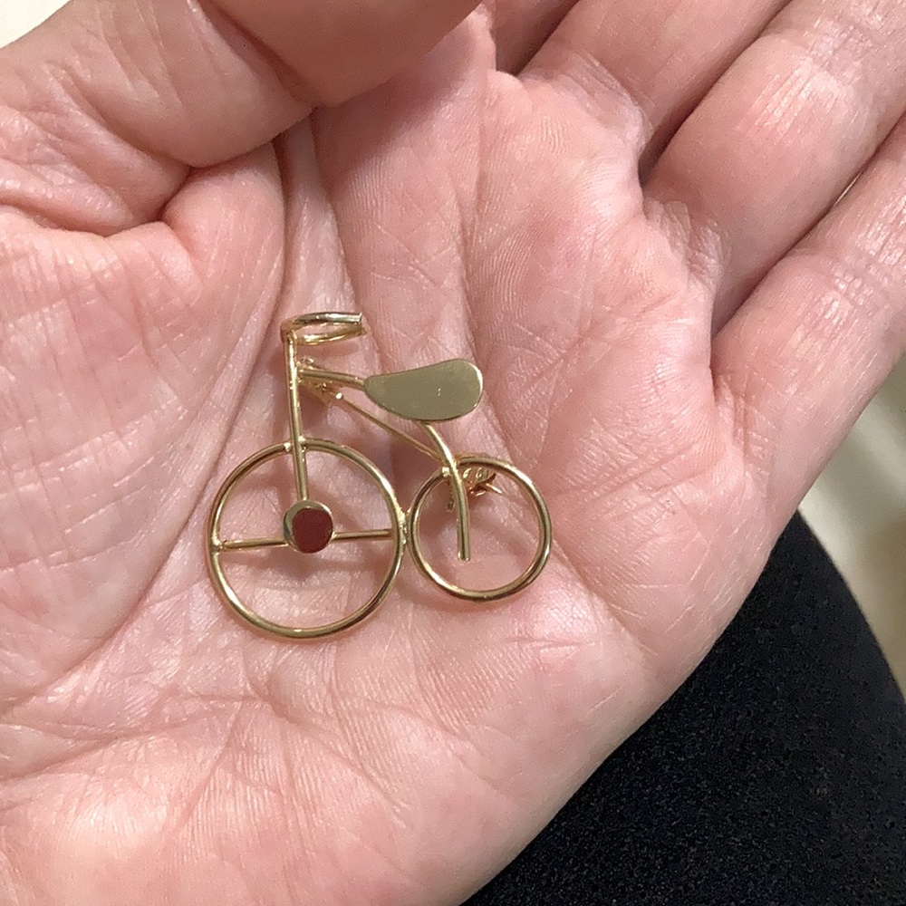 VINTAGE 80’s Trike Brooch - Picture 5 of 5